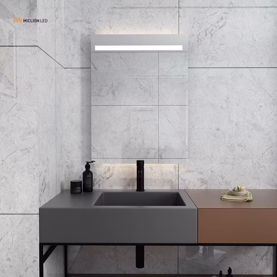 工場のバスルームLEDスマート化粧鏡、調光可能スイッチ付き